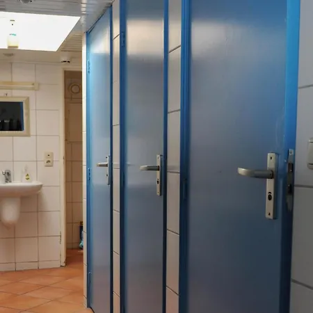 Vakantiehuis De Watersport Groepsaccommodatie - 30 Pers *