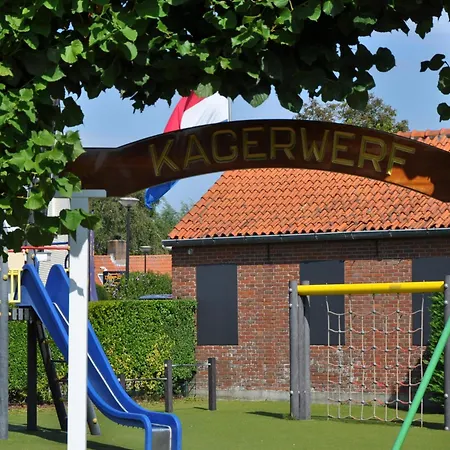 De Watersport Groepsaccommodatie - 30 Pers *