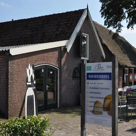 De Watersport Groepsaccommodatie - 30 Pers Vakantiehuis *
