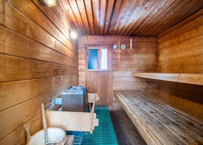 De Watersport Groepsaccommodatie - 30 Pers Kaag