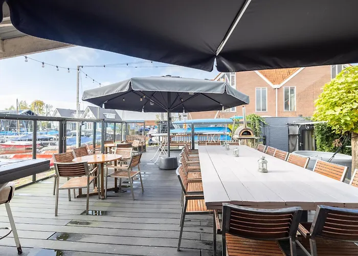 Holiday home De Watersport Groepsaccommodatie - 30 Pers Kaag