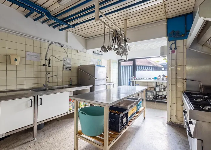 Holiday home De Watersport Groepsaccommodatie - 30 Pers *