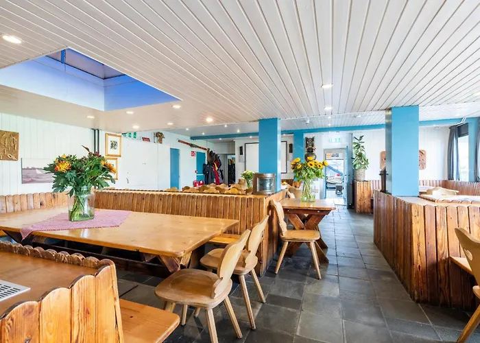 De Watersport Groepsaccommodatie - 30 Pers * Kaag